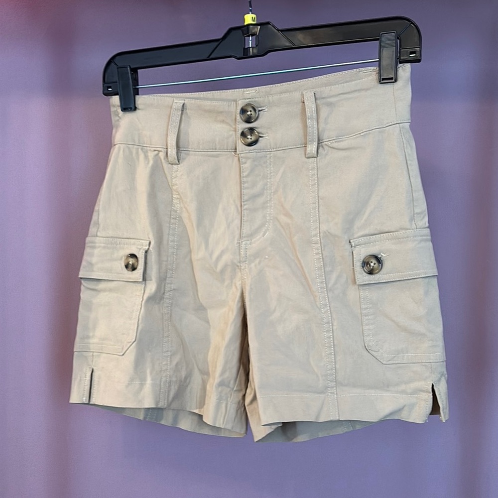 one 5 one Women's Beige Cargo Shorts
